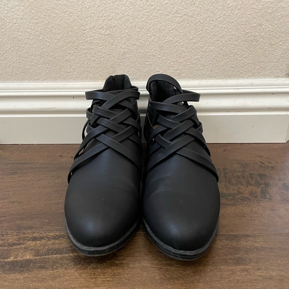 City Classified Strappy Booties - Picture 2 of 6